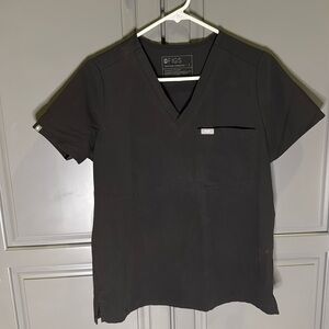 FIGS Catarina One-Pocket Scrub Top - size: small - black
